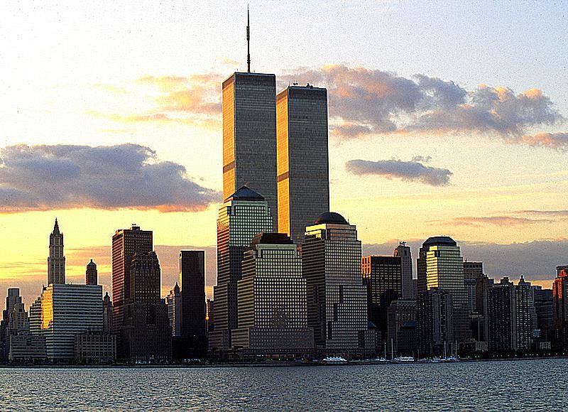 The Structural Failure of the World Trade Center and Building 7 on 911 with Richard Gage
